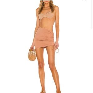 L*Space Tan Swim Sarong
L*Space X TESSA BROOKS Isla Skirt in Nude
LSPACE